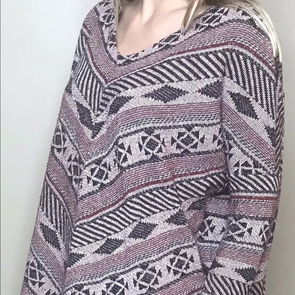 Bershka 🌺 Long Sleeves Poncho - Picture 4 of 6
